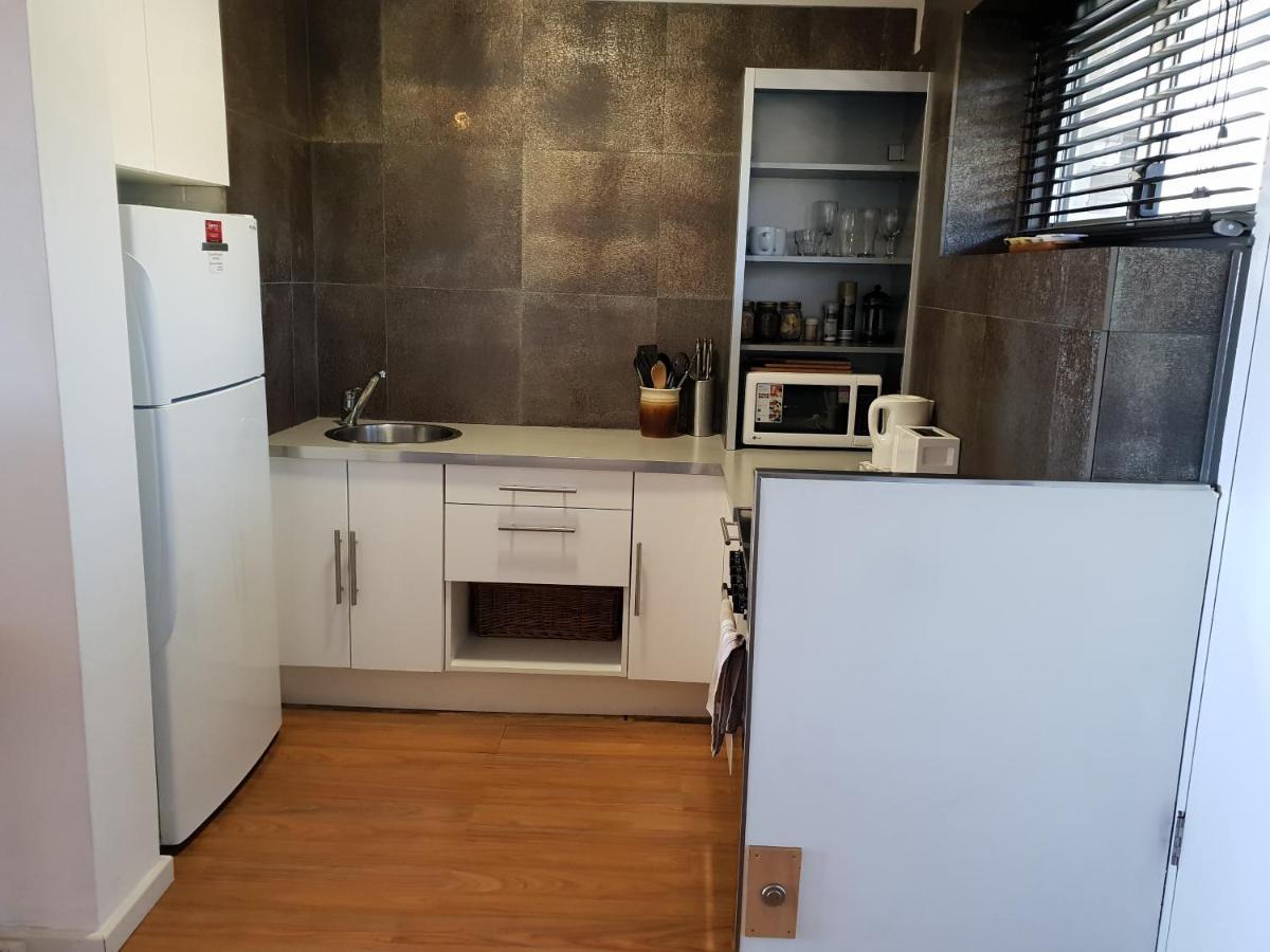 Studio 204 With Harbour, Ocean And Sunset Views From The Balcony Fremantle Esterno foto