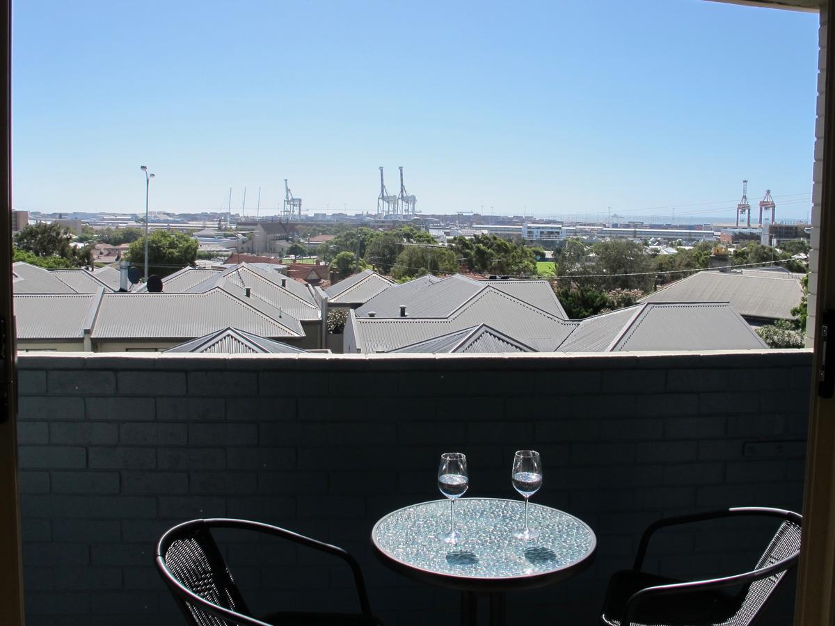 Studio 204 With Harbour, Ocean And Sunset Views From The Balcony Fremantle Esterno foto